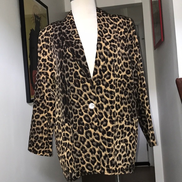 Vintage 1980’s Shoulder Padded Leopard Blazer 😘 - Picture 3 of 7